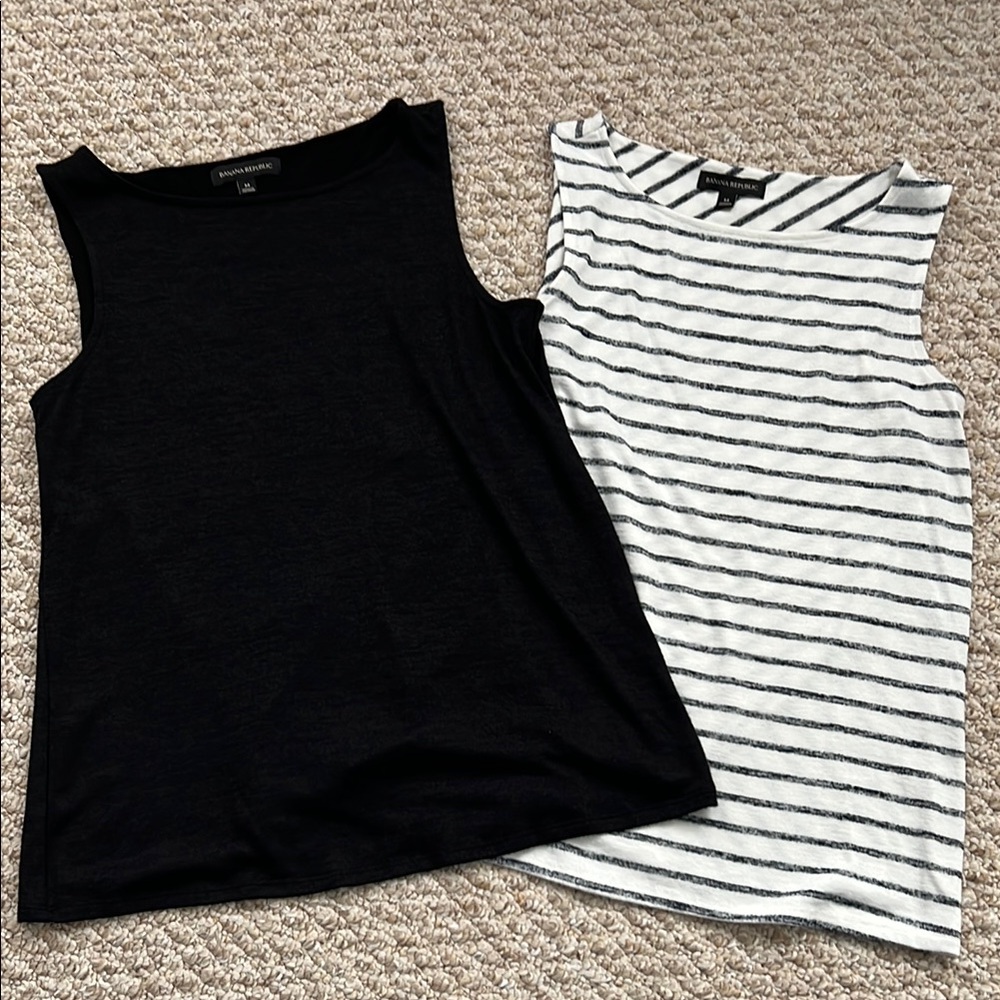 Banana Republic Sleeveless Tops Set